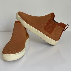 ROTHY'S The Chelsea Pull-On Ankle Boots in Fawn Melange 9